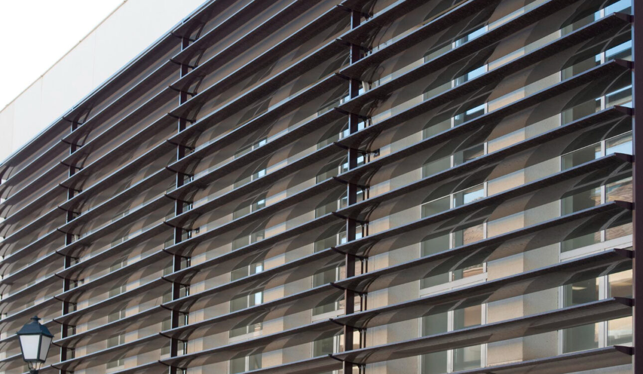 Żaluzje fasadowe – elegancja i funkcjonalność - sotar