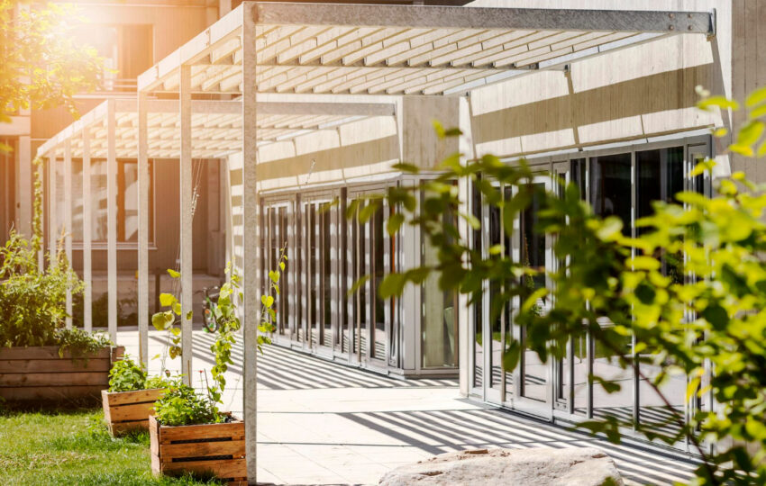 Pergola tarasowa czy markiza – co wybrać